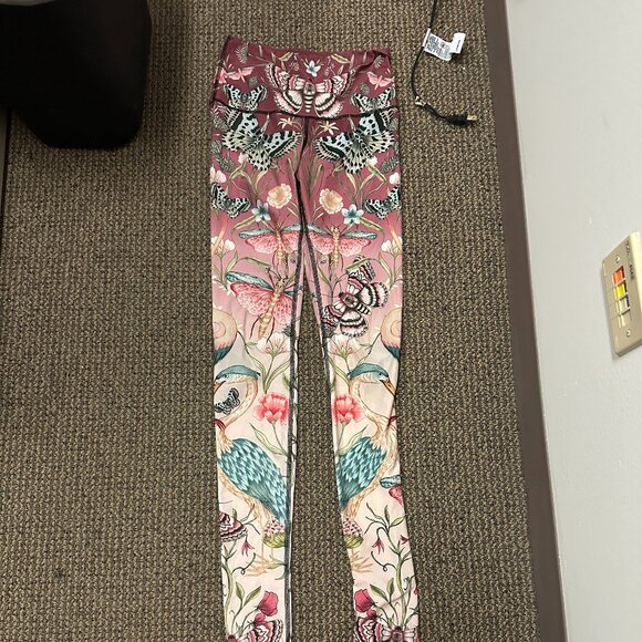 Yoga Democracy Leggings - Size S - Picture 1 of 3